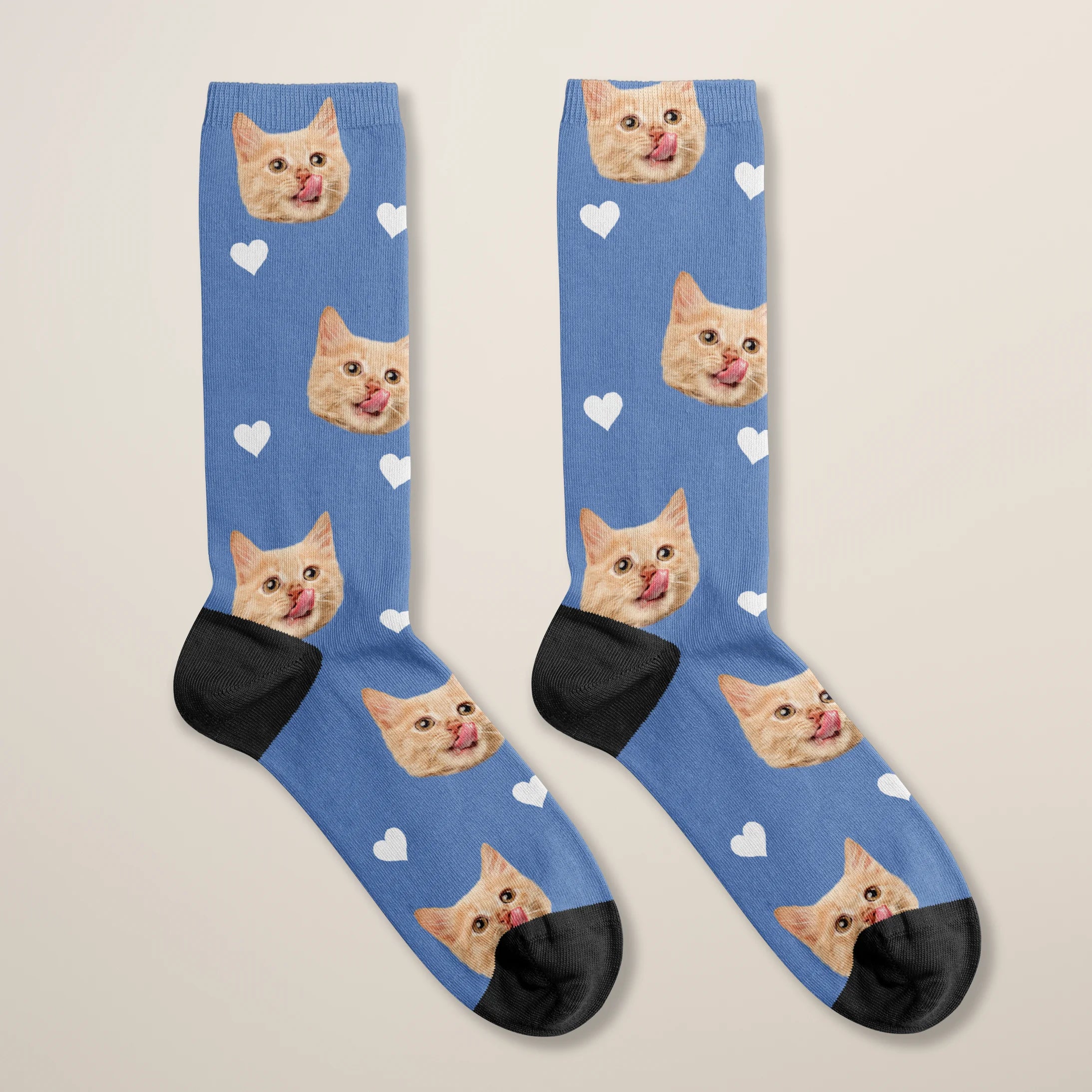 Personalisierte Socken mit deiner Katze Hey Balu